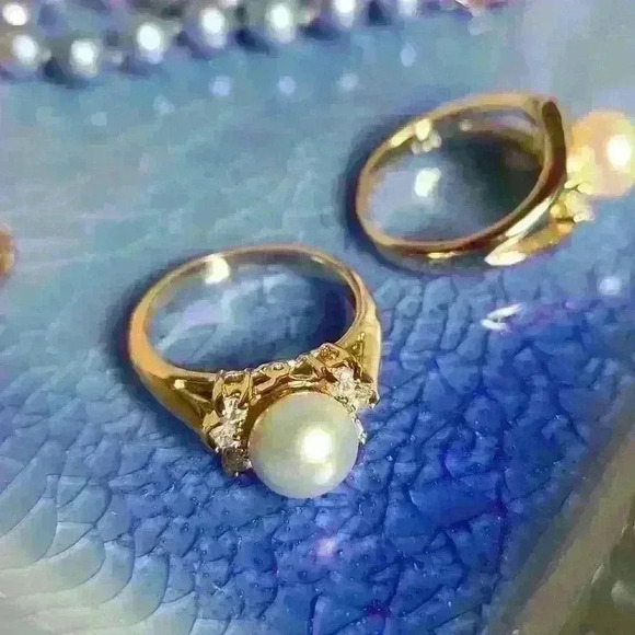 Gold tone light blue  pearl rhinestones (CZ ?) ring size 6 NWOT - Picture 10 of 16